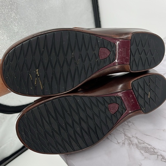 ARIAT Brown Leather Crossover Sandals Open Toe Style 96722 Size 8B Classic - Picture 6 of 12